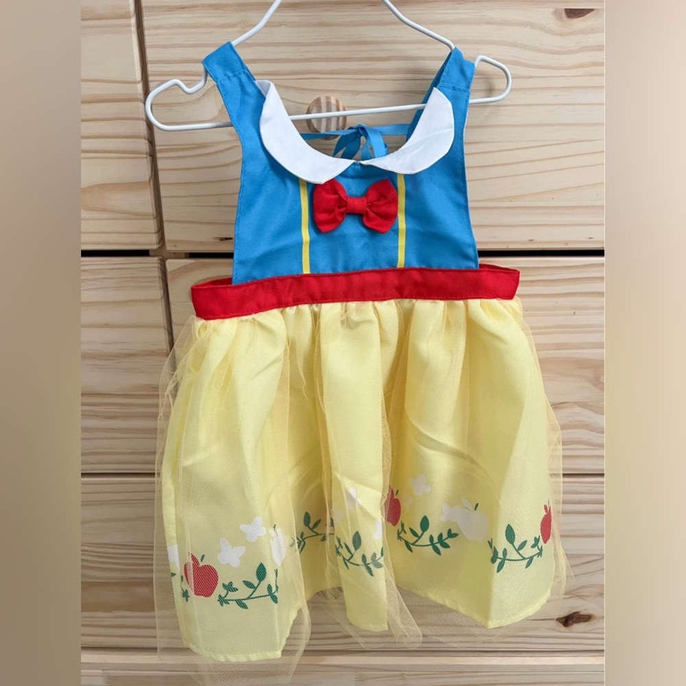 Snow White dress
